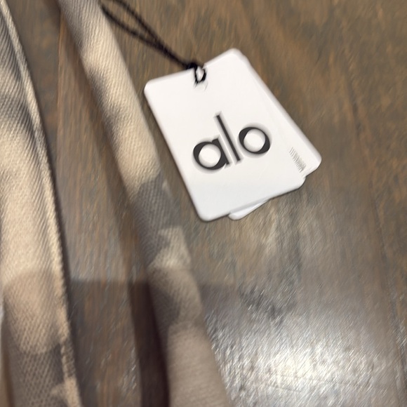 Alo Yoga Gray Tie Dye Shopper Tote NWT - Picture 2 of 4